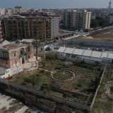 Ex Fibronit -  Tra via Caldarola, via Apulia e via Oberdan si delinea un�area triangolare che tra fabbricati pi� moderni conserva i resti di vecchi capannoni, tra cui quelli dell�ex Fibronit, la �fabbrica della morte�. Oggi al posto dell�industria sta nascendo un parco